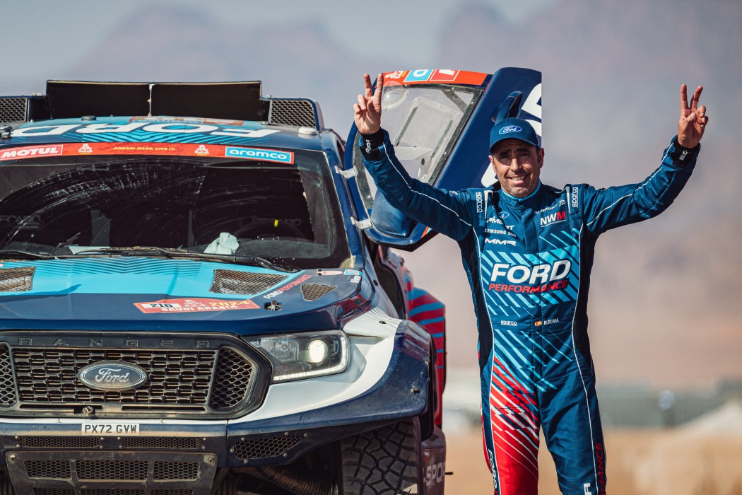 Nani Roma and the Ford Ranger, ready for the Dakar